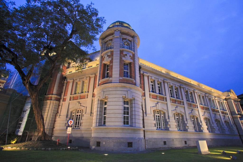 Lincoln Hotel Tainan Buitenkant foto