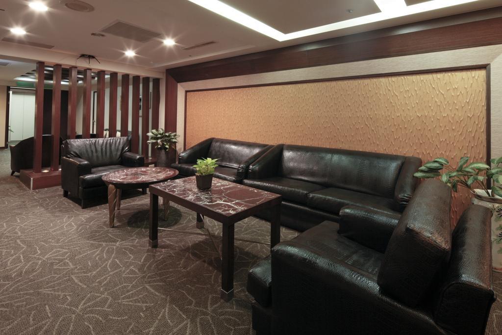 Lincoln Hotel Tainan Buitenkant foto