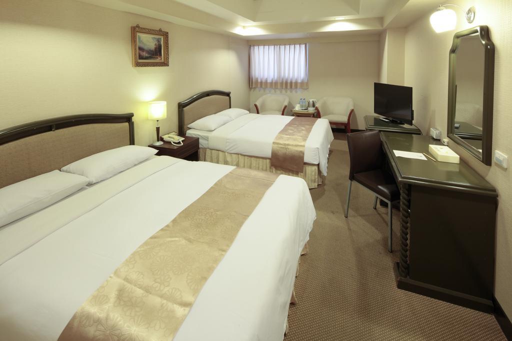 Lincoln Hotel Tainan Kamer foto