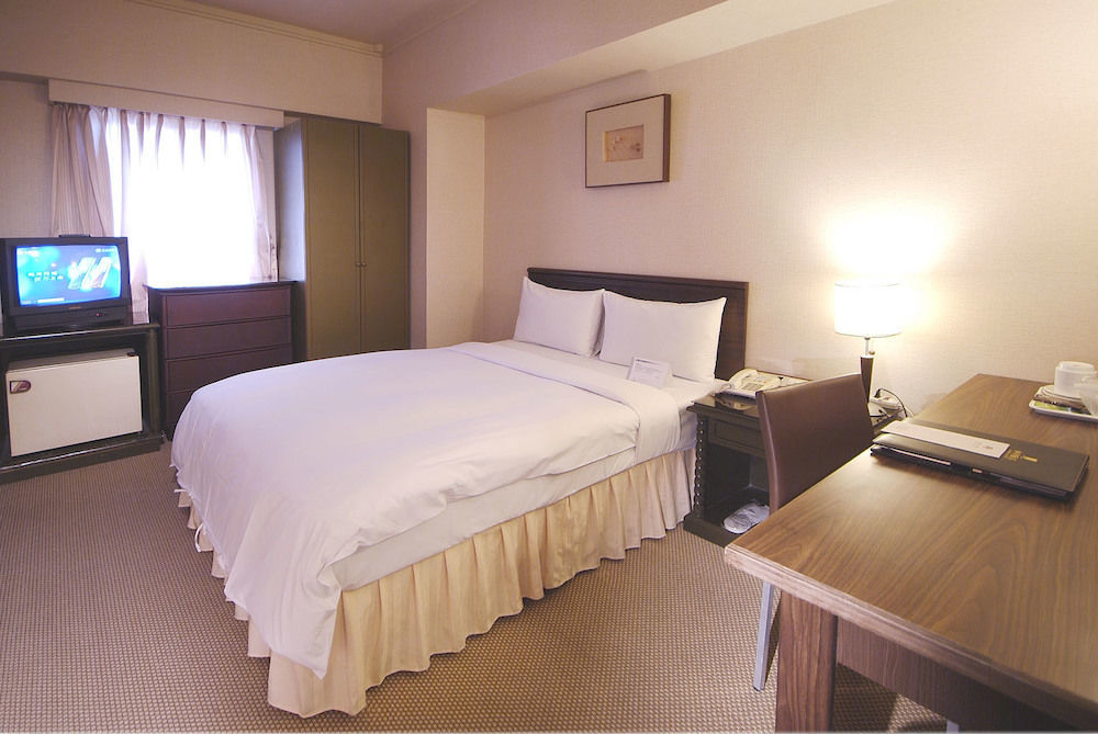 Lincoln Hotel Tainan Buitenkant foto