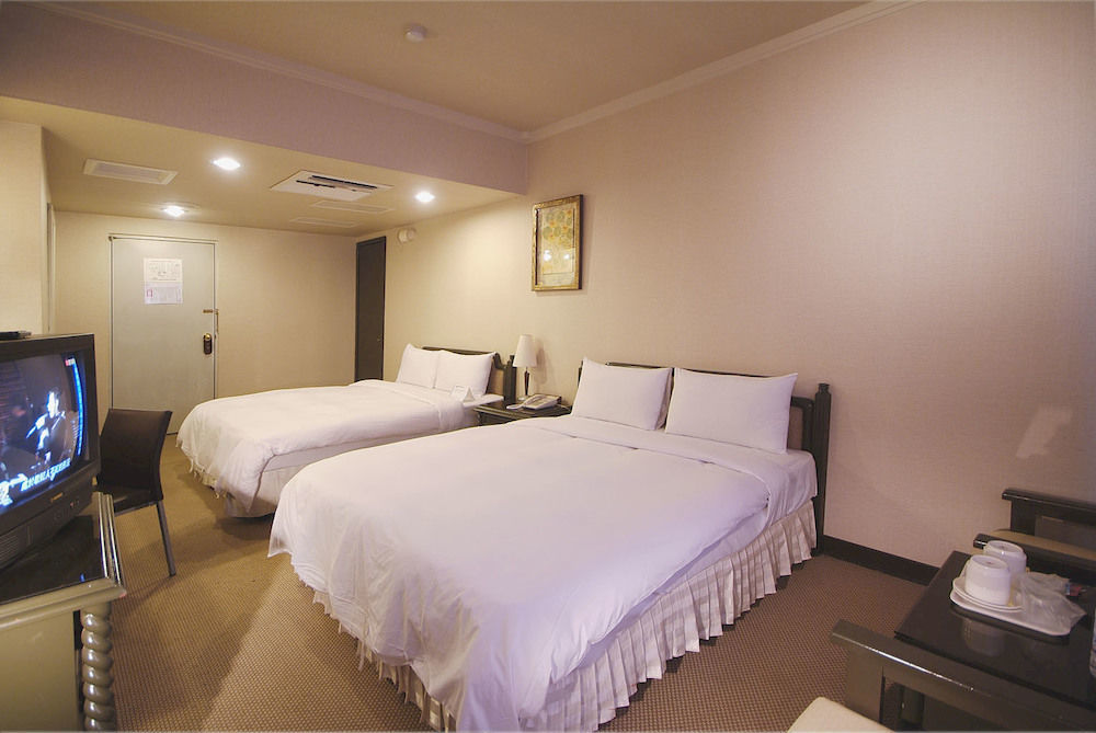 Lincoln Hotel Tainan Buitenkant foto