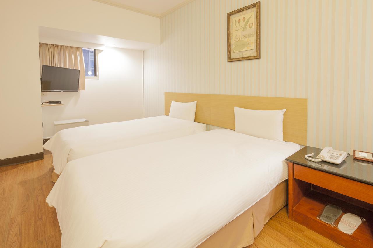 Lincoln Hotel Tainan Buitenkant foto