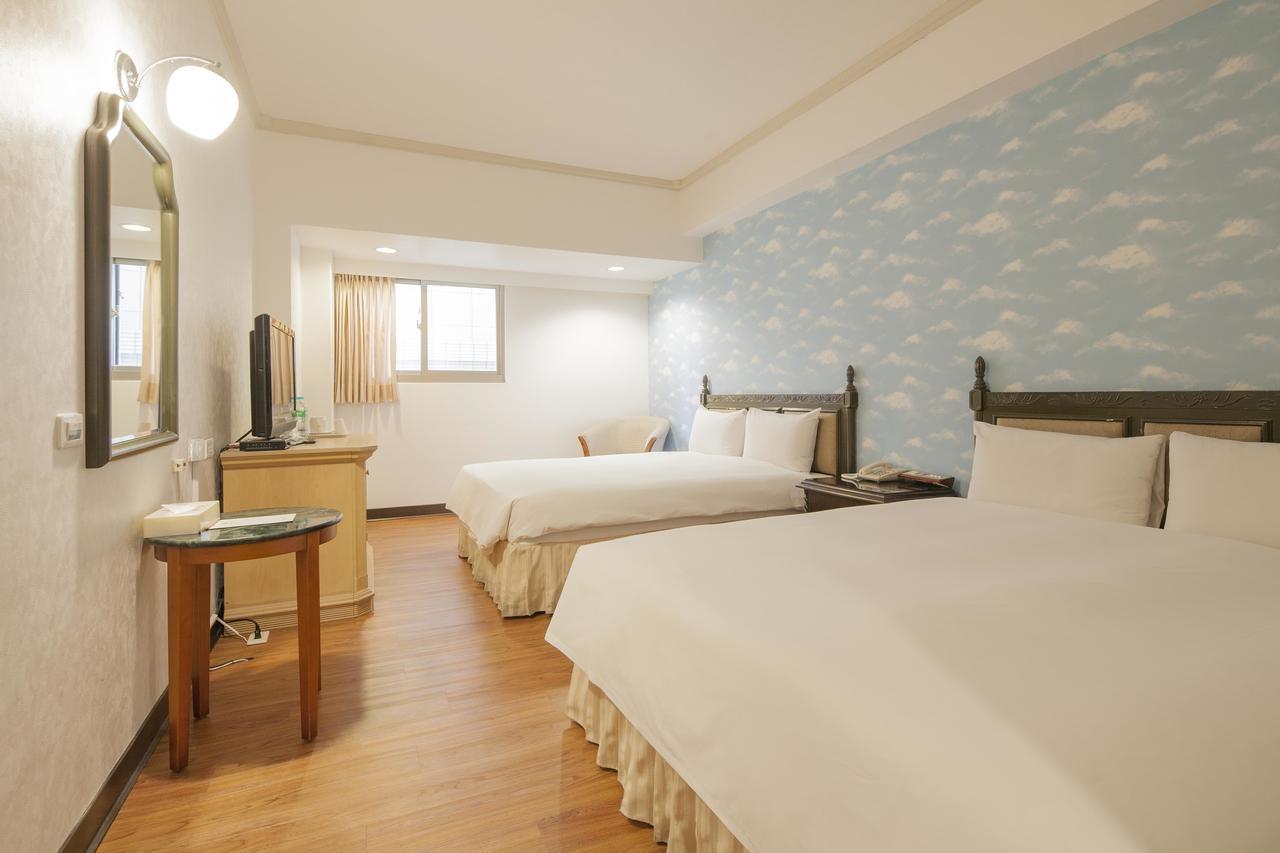 Lincoln Hotel Tainan Buitenkant foto