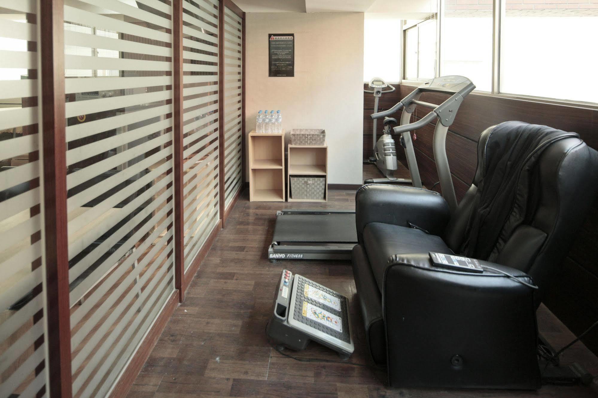 Lincoln Hotel Tainan Buitenkant foto